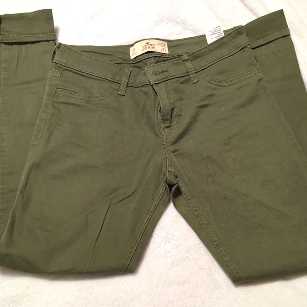 Hollister Super Skinny Olive Jeans - size 5
